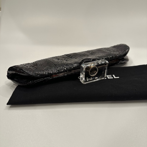 Chanel Authentic Python Perfume Bottle Clasp Clutch bag - VERY RARE & PRISTINE. - Picture 8 of 8